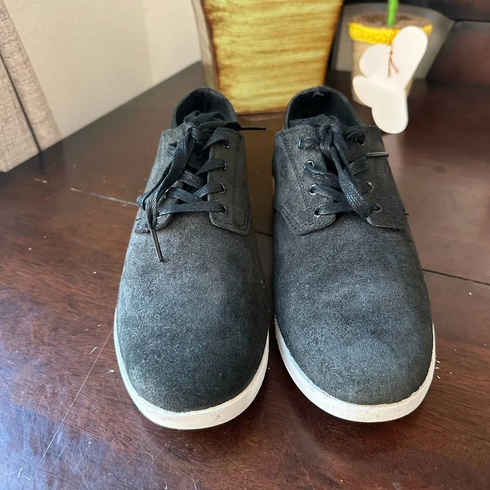 KR3W suede upper